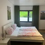 Kroeger Nocleg ze śniadaniem 4*